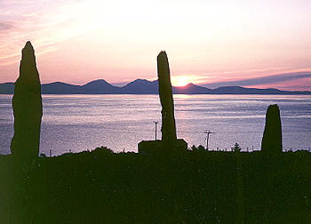 [Image:
Stones at Ballochroy]